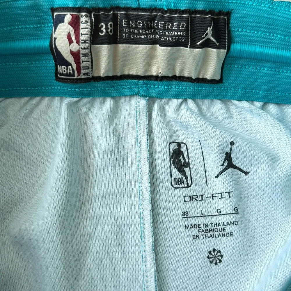 Jordan Charlotte Hornets Game Shorts 38 Large NBS Swingman Teal Hardwood Classic